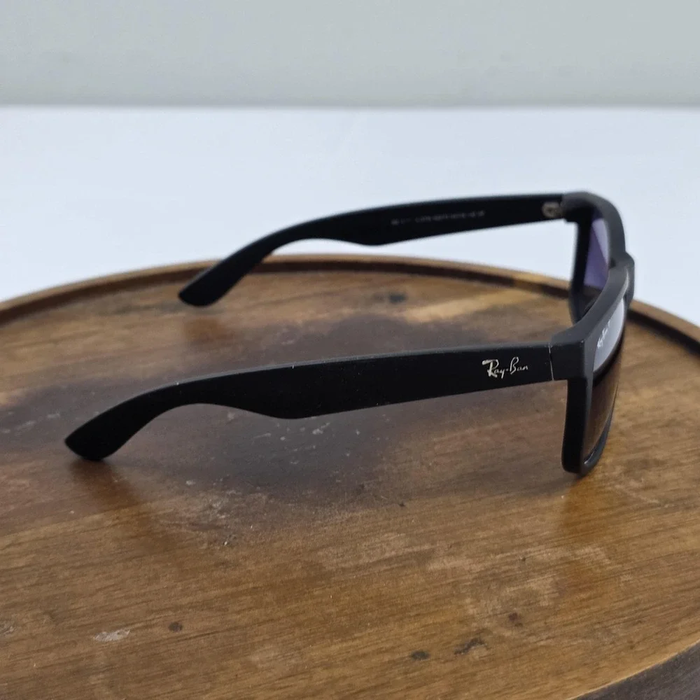 Ray-Ban RB4165 Justin Sunglasses Mens 54-16-145 Black Gray Polarized Square